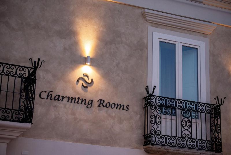 Villa Adua - Genel