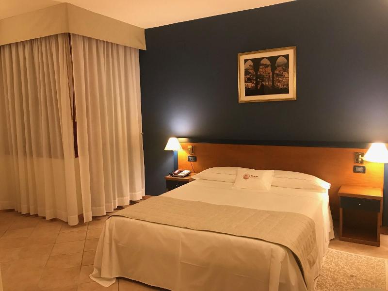Domus Grand Hotel - Lobi