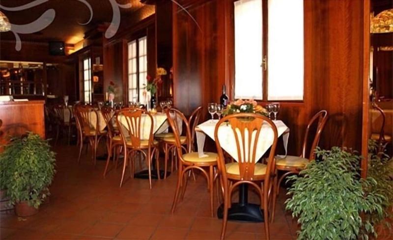 Hotel Karol - Restoran