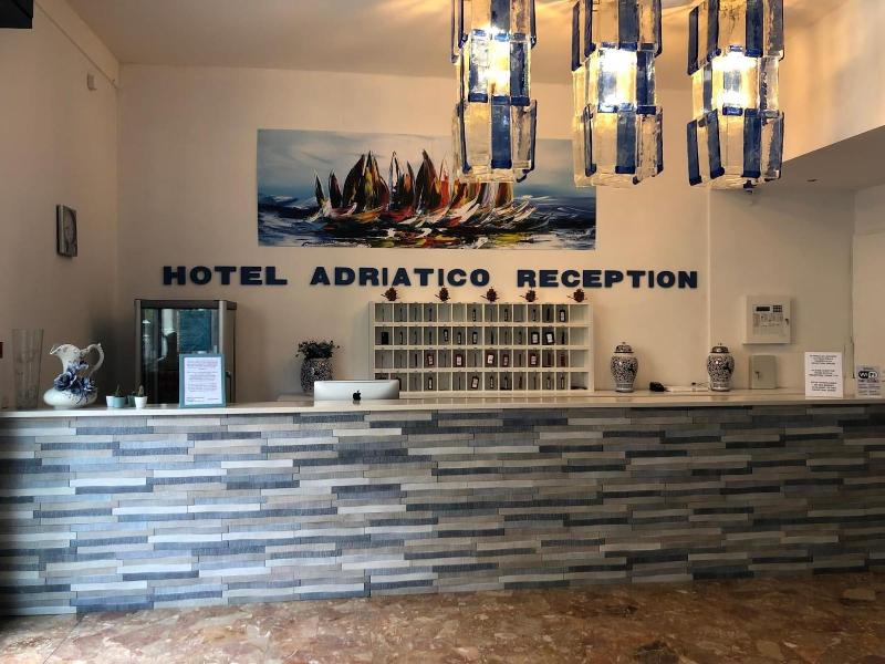 Hotel Adriatico - Lobi