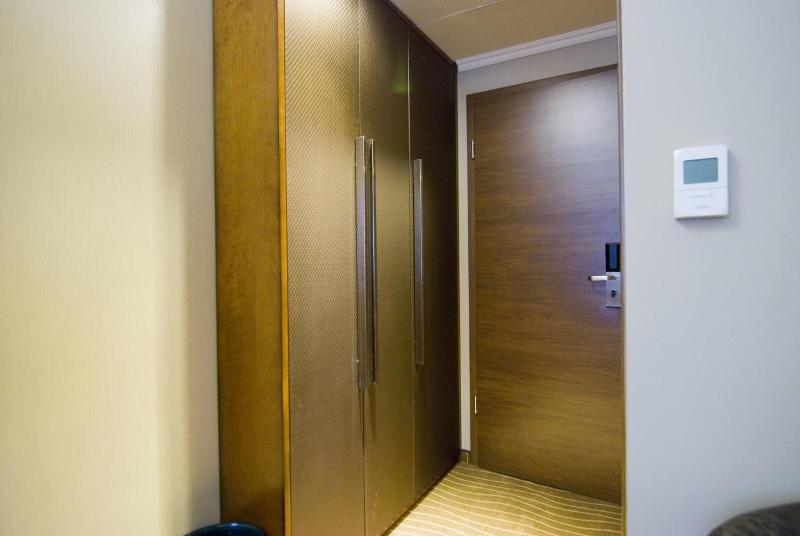 Golden Ball Club Hotel & Fitness - Lobi