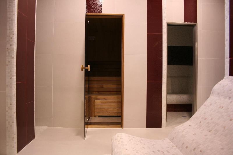 Golden Ball Club Hotel & Fitness - Aktivite