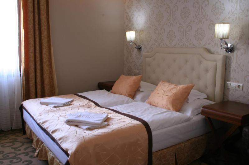Golden Ball Club Hotel & Fitness - Oda