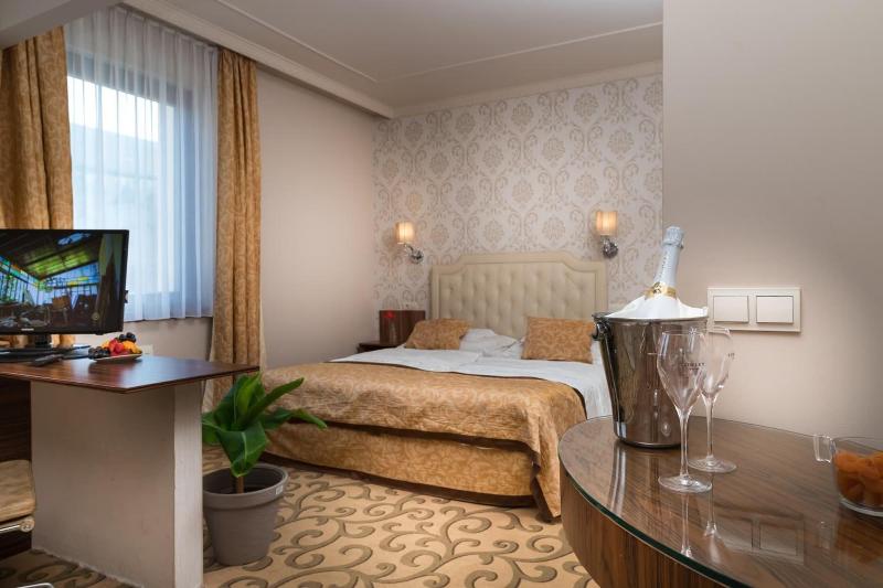 Golden Ball Club Hotel & Fitness - Oda