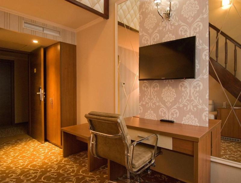 Golden Ball Club Hotel & Fitness - Oda