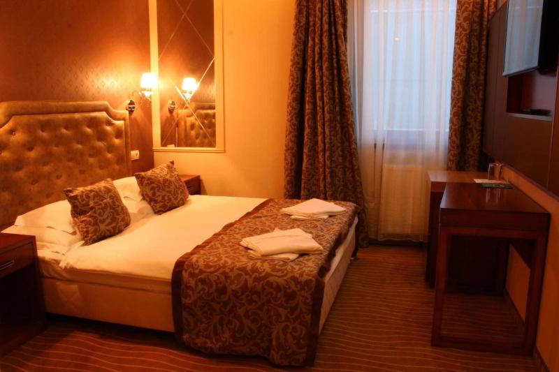 Golden Ball Club Hotel & Fitness - Oda