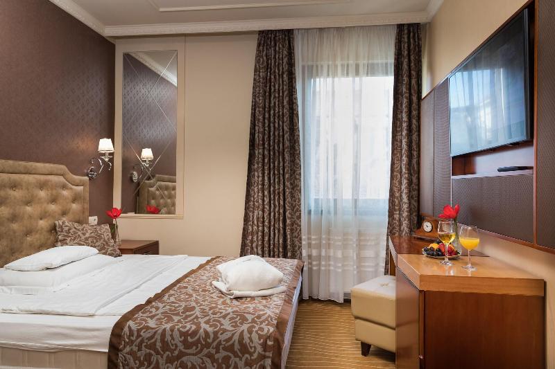 Golden Ball Club Hotel & Fitness - Oda