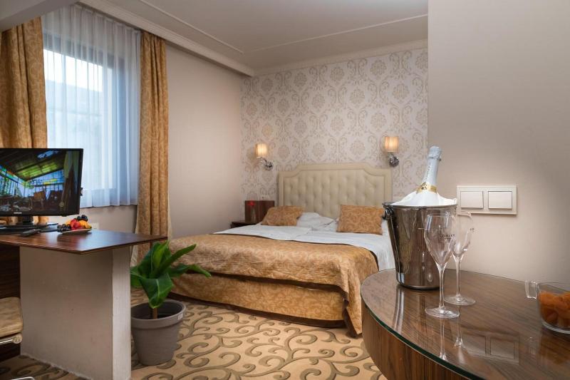 Golden Ball Club Hotel & Fitness - Oda