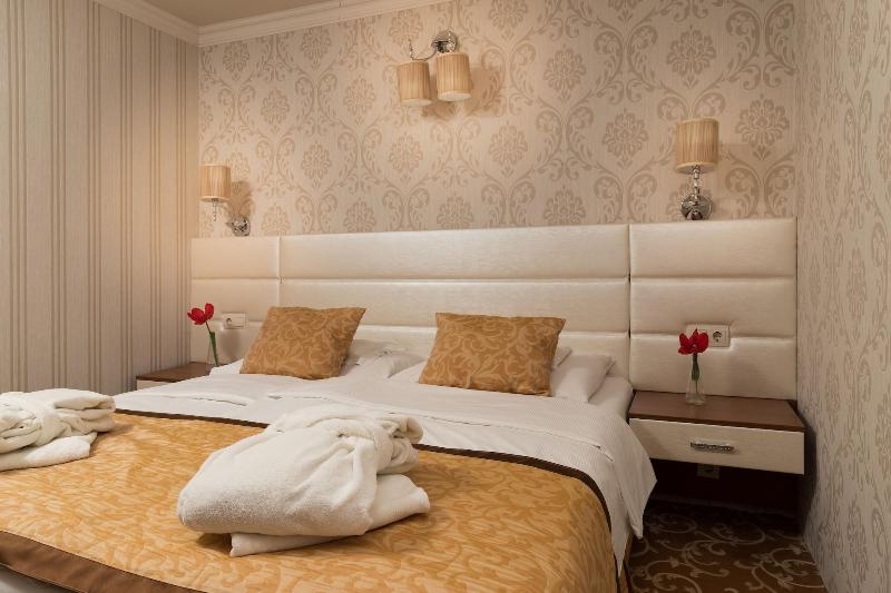 Golden Ball Club Hotel & Fitness - Oda