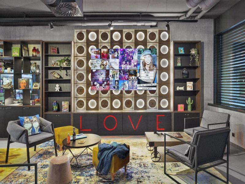 Moxy Lausanne City - Lobi