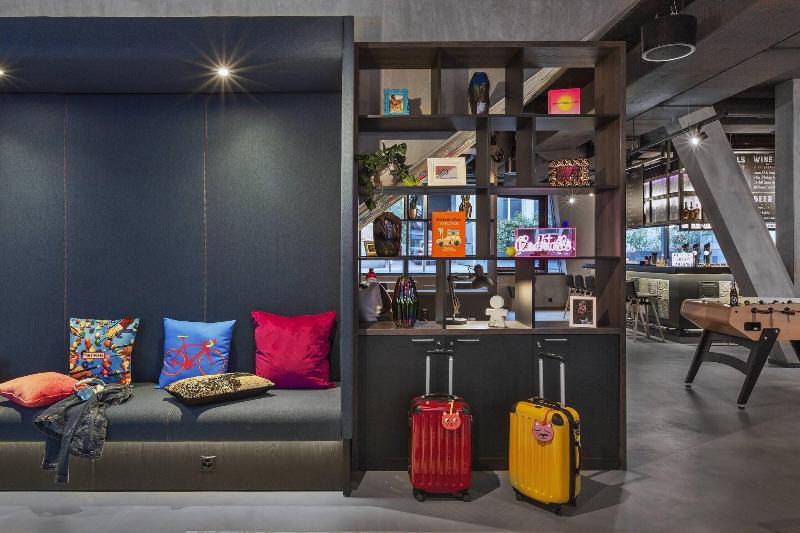 Moxy Lausanne City - Lobi