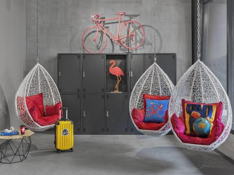 Moxy Lausanne City - Genel