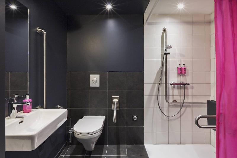 Moxy Lausanne City - Oda