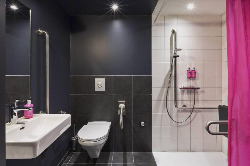 Moxy Lausanne City - Oda