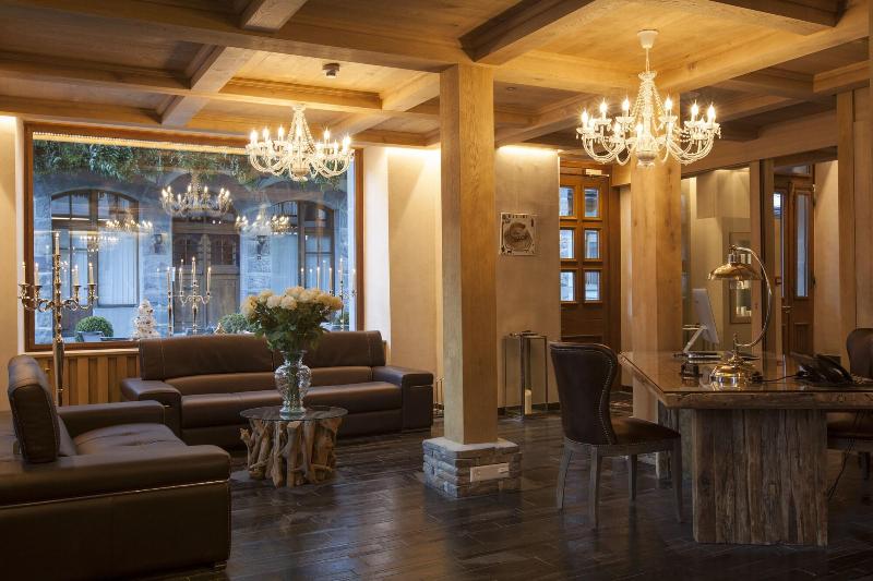 Hôtel National Resort & Spa - Lobi
