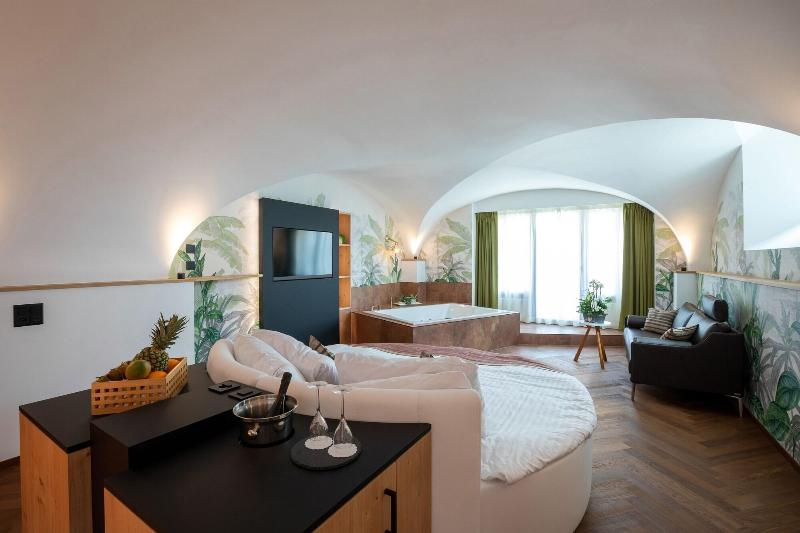 Romantik Hotel Le Vignier - Oda