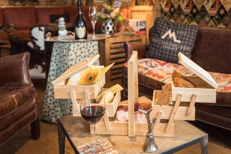 Matterhorn Lodge Hotel & Appartements - Lobi