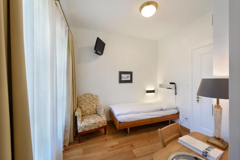 Hotel National Bern - Oda