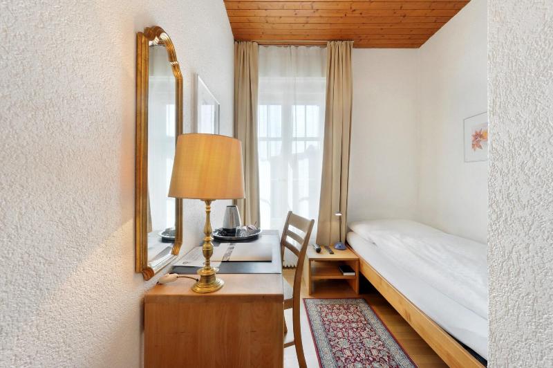 Hotel National Bern - Oda