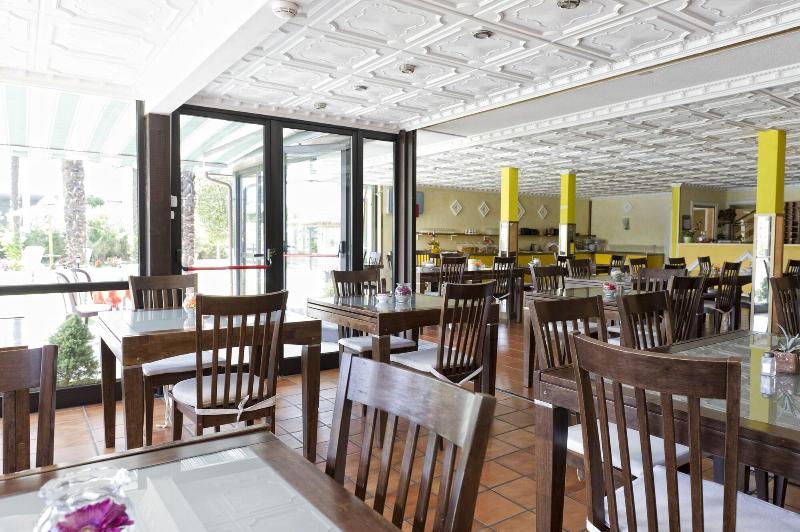 Hotel Garni Tiziana - Restoran