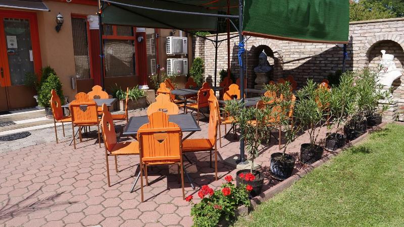 Attila Hotel - Teras