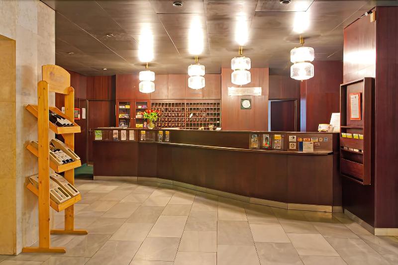 Hotel Merkur - Lobi