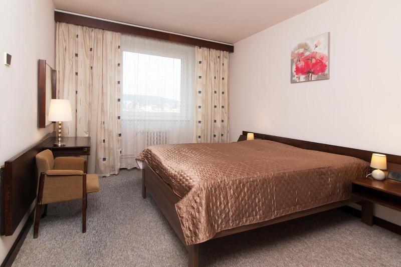 Hotel Merkur - Genel