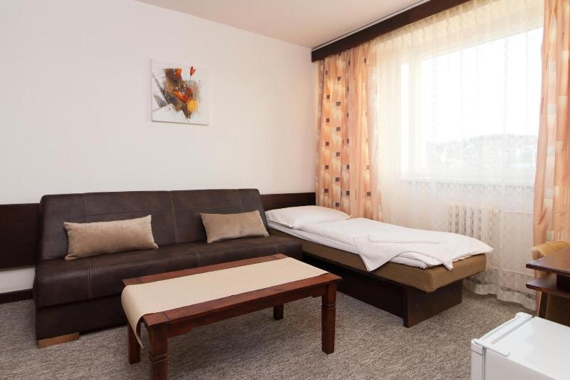 Hotel Merkur - Oda
