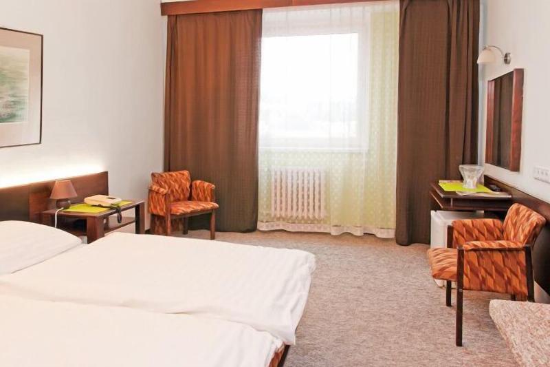 Hotel Merkur - Oda