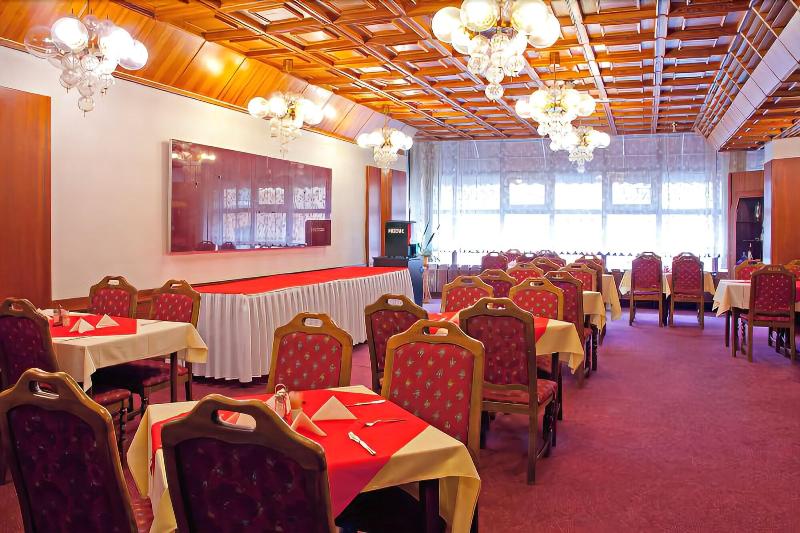 Hotel Merkur - Restoran