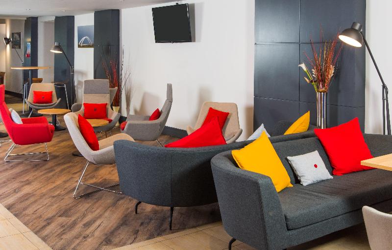 Holiday Inn Express Newport - Genel
