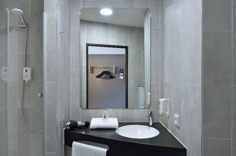 B&B Hotel Graz City-Süd - Oda