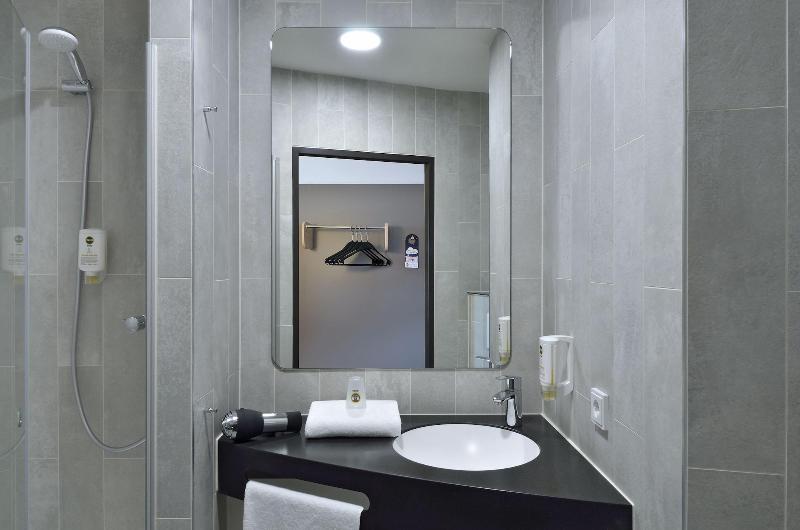 B&B Hotel Graz City-Süd - Oda