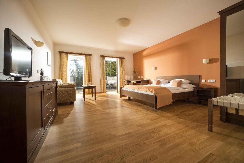 Hotel-Restaurant Staribacher - Oda