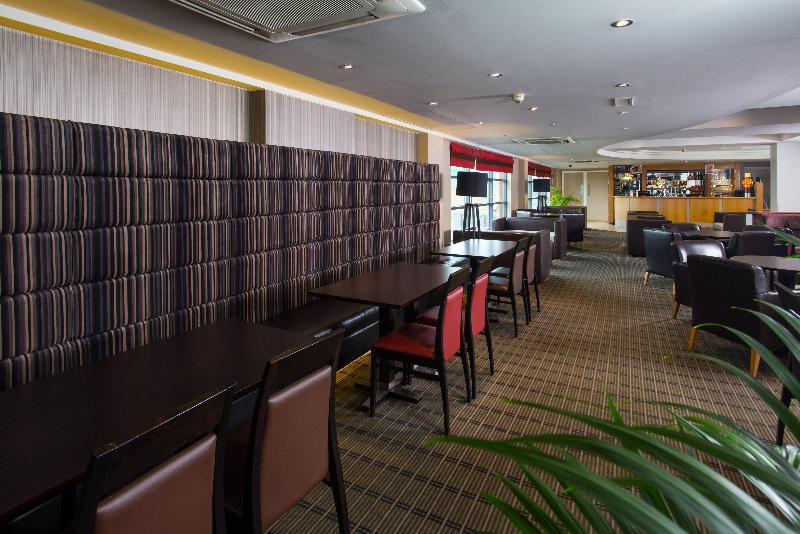 Holiday Inn Express London - Luton Airport - Restoran
