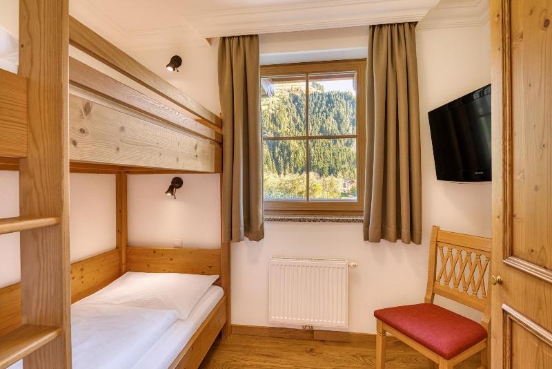 Hotel Kristall - Oda