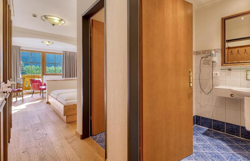 Hotel Kristall - Oda