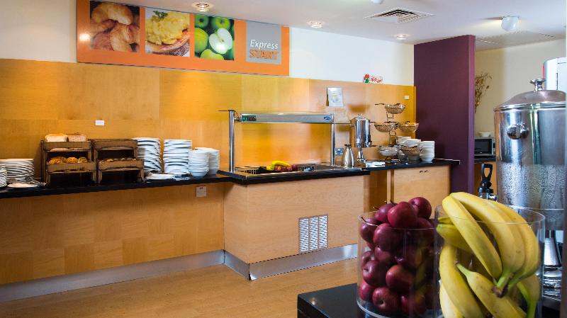 Holiday Inn Express Hemel Hempstead - Restoran