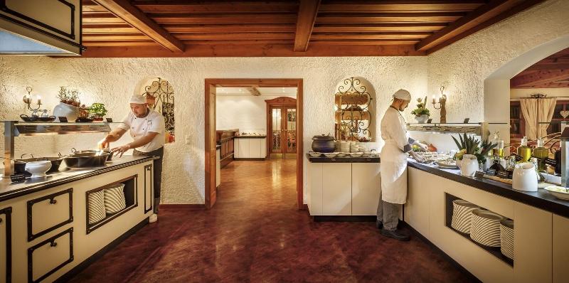 VALAMAR OBERTAUERN HOTEL ex. Petersbühel - Restoran