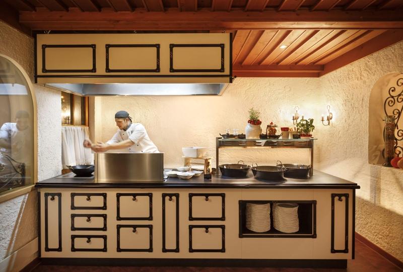 VALAMAR OBERTAUERN HOTEL ex. Petersbühel - Restoran