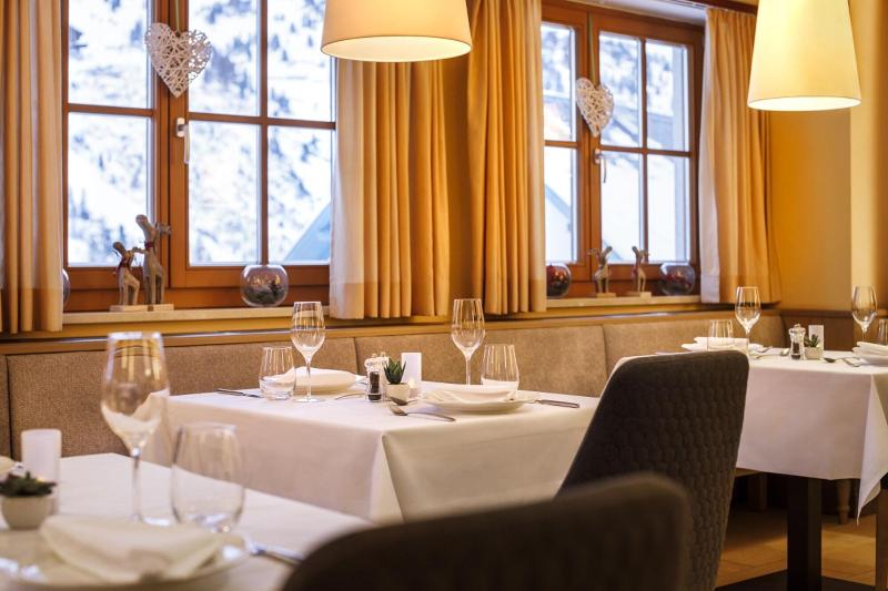 VALAMAR OBERTAUERN HOTEL ex. Petersbühel - Restoran
