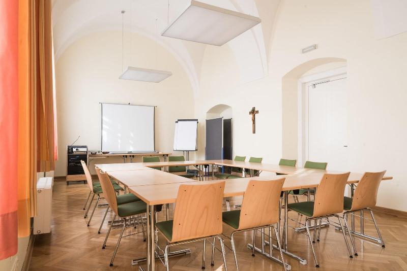 Gästehaus im Priesterseminar Salzburg - Toplantı