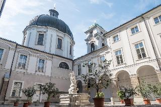 Gästehaus im Priesterseminar Salzburg fotoÄŸrafÄ±