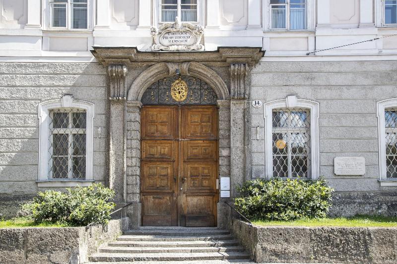 Gästehaus im Priesterseminar Salzburg - Genel