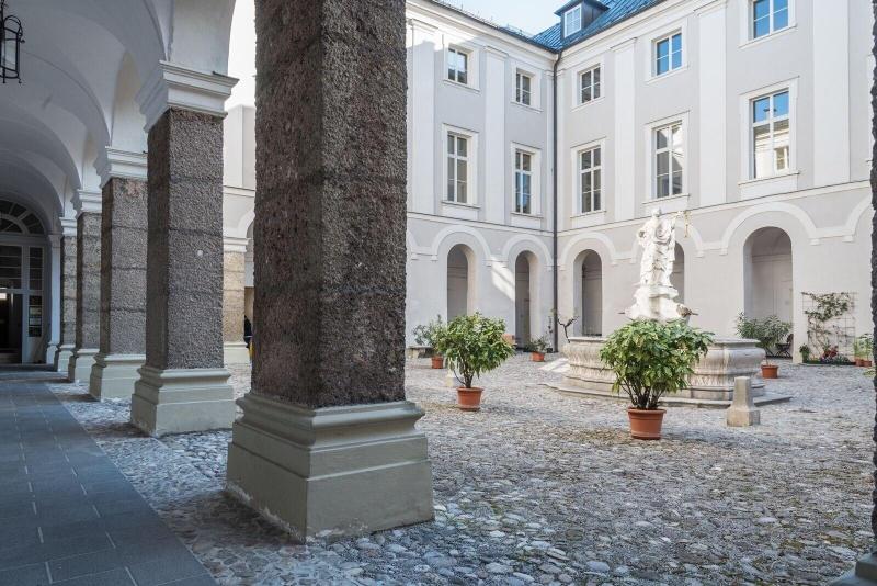 Gästehaus im Priesterseminar Salzburg - Genel