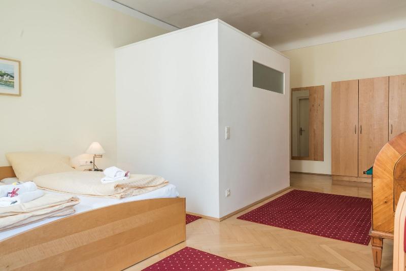 Gästehaus im Priesterseminar Salzburg - Oda