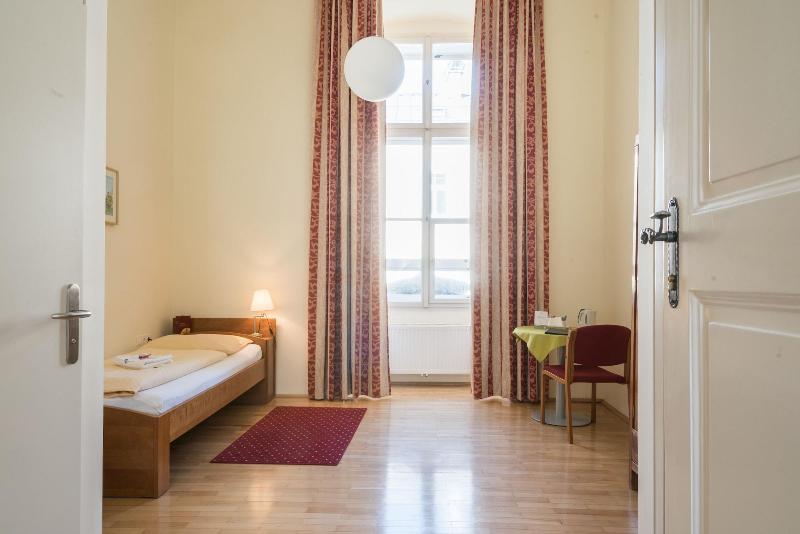 Gästehaus im Priesterseminar Salzburg - Oda