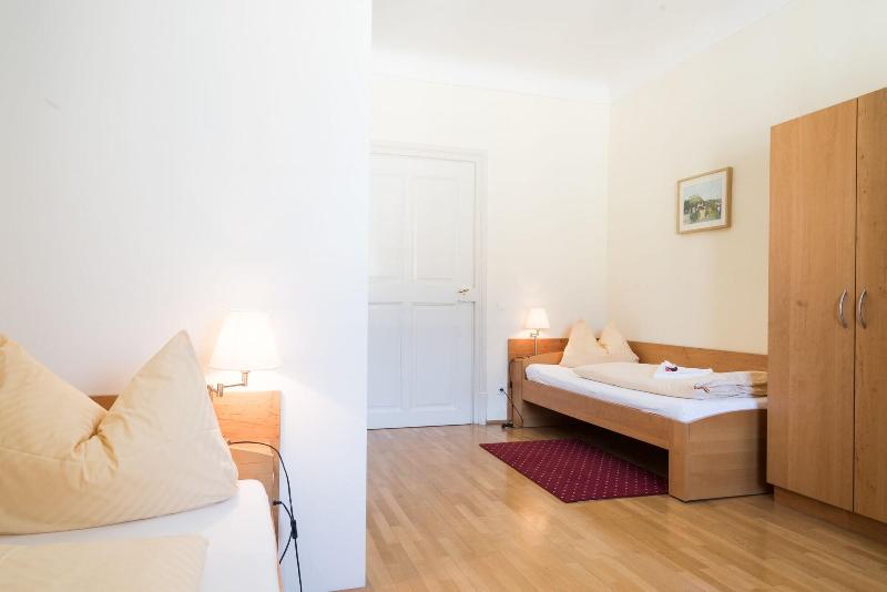 Gästehaus im Priesterseminar Salzburg - Oda