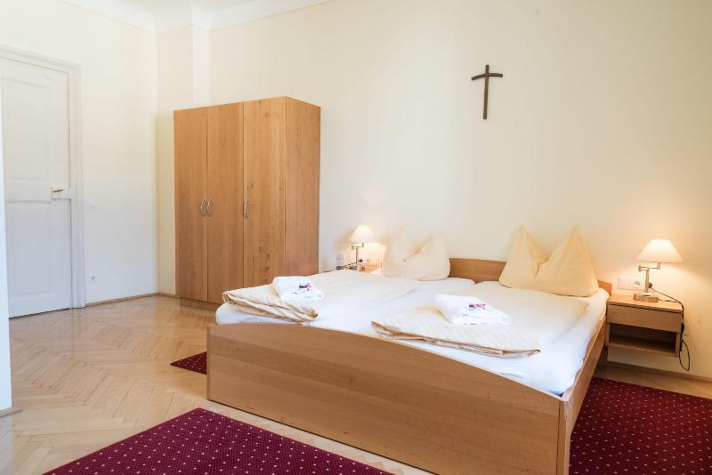 Gästehaus im Priesterseminar Salzburg - Oda