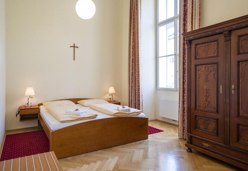 Gästehaus im Priesterseminar Salzburg - Oda